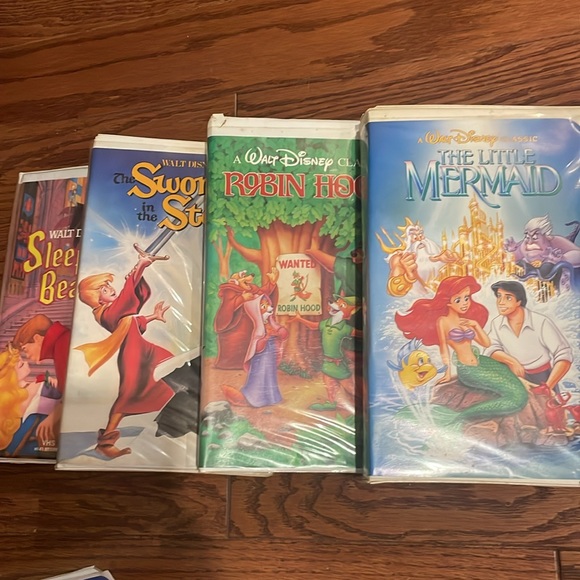 Set of 16 Disney VHS movies - Picture 4 of 7